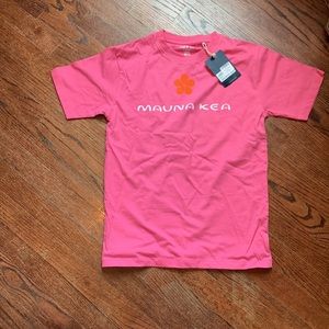 BNWT Mauna Kea Kids Large T
